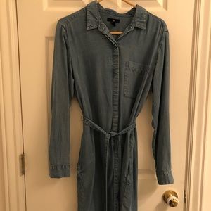 denim dress with pockets
